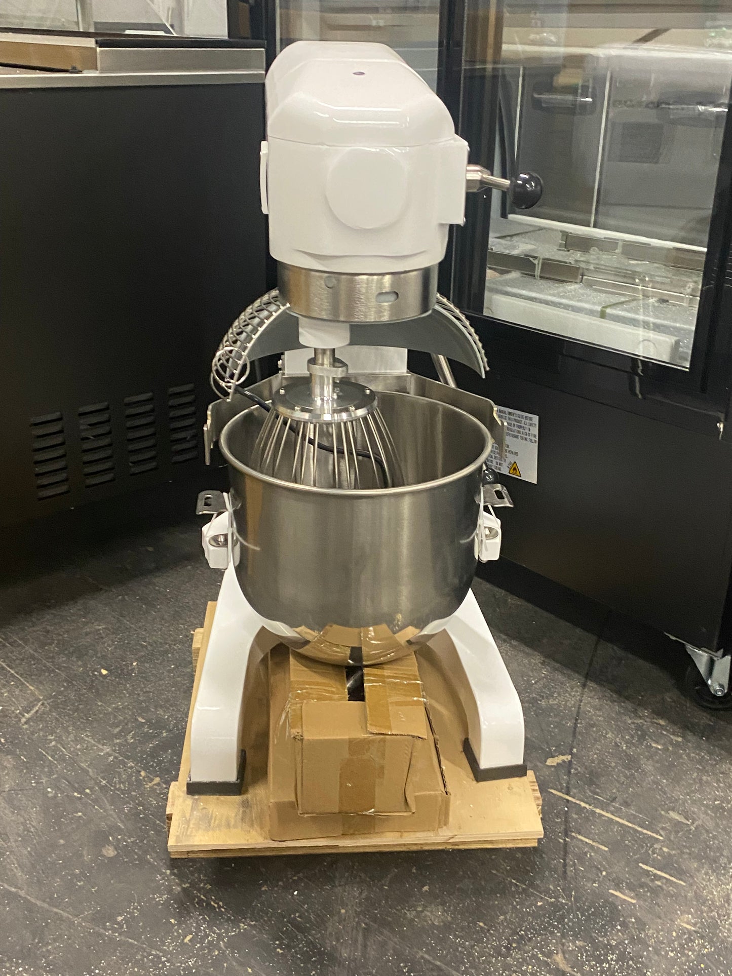 20 QT Mixer, Twothousand Brand