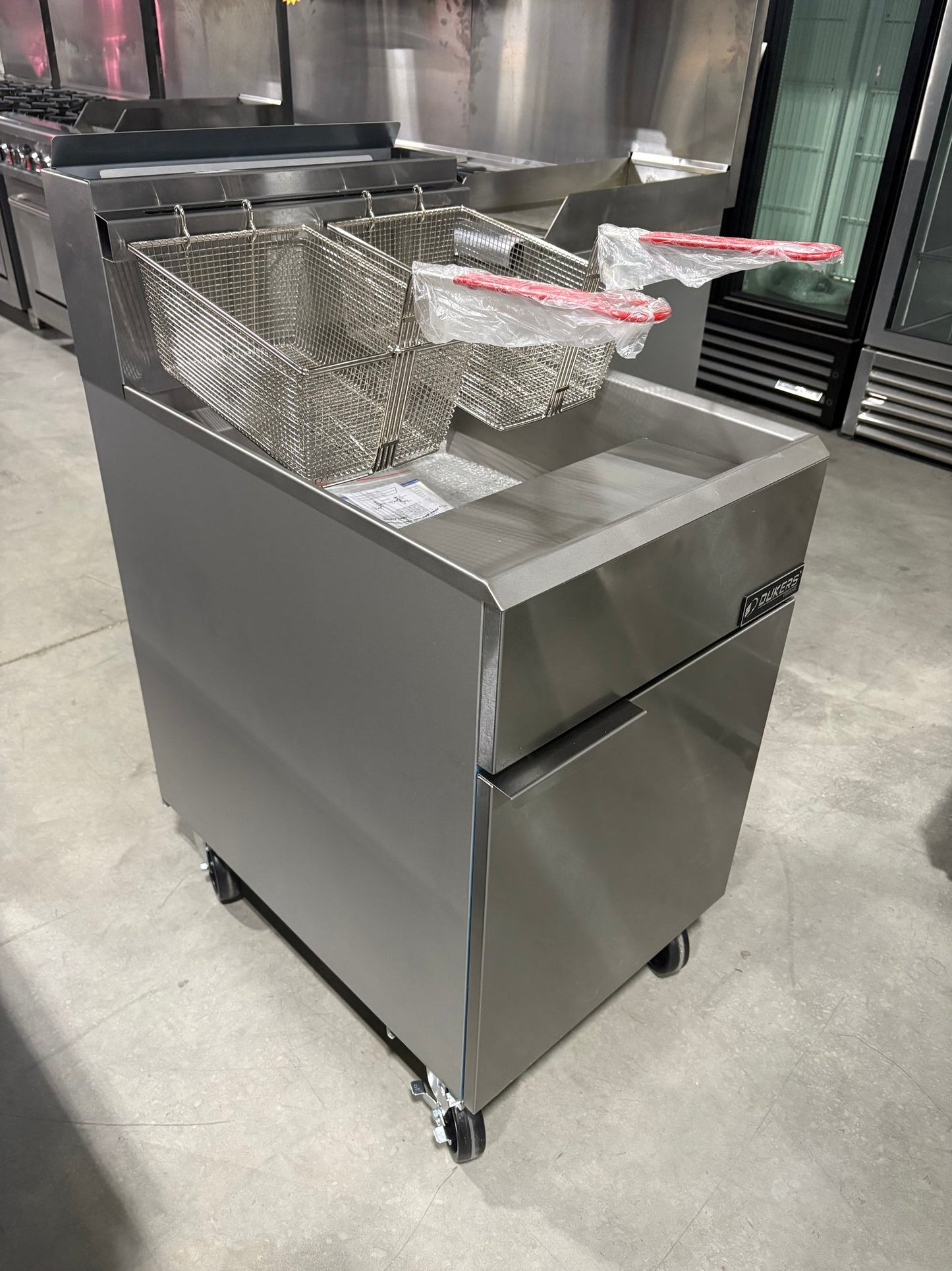 Dukers 70lbs Fryer